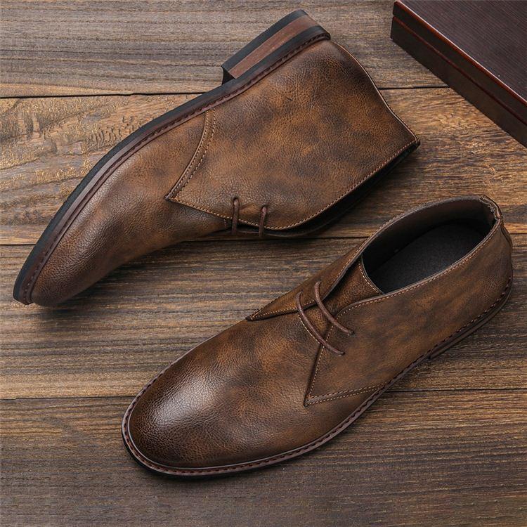 Preston Leather Chukka Boots