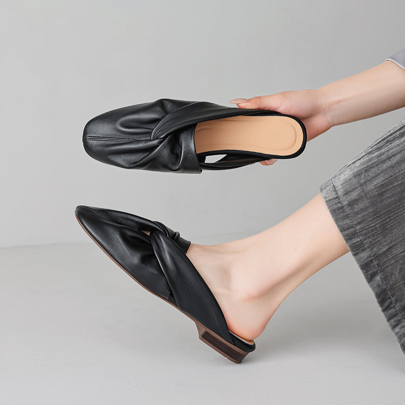 Sloane Twist Flats