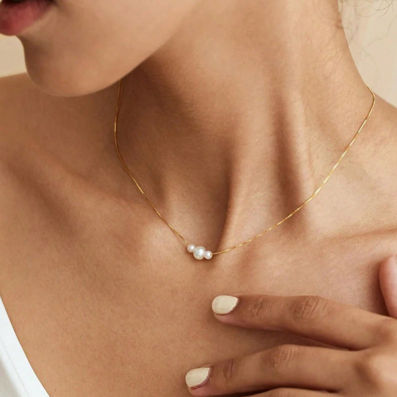 Julie Pearl Necklace