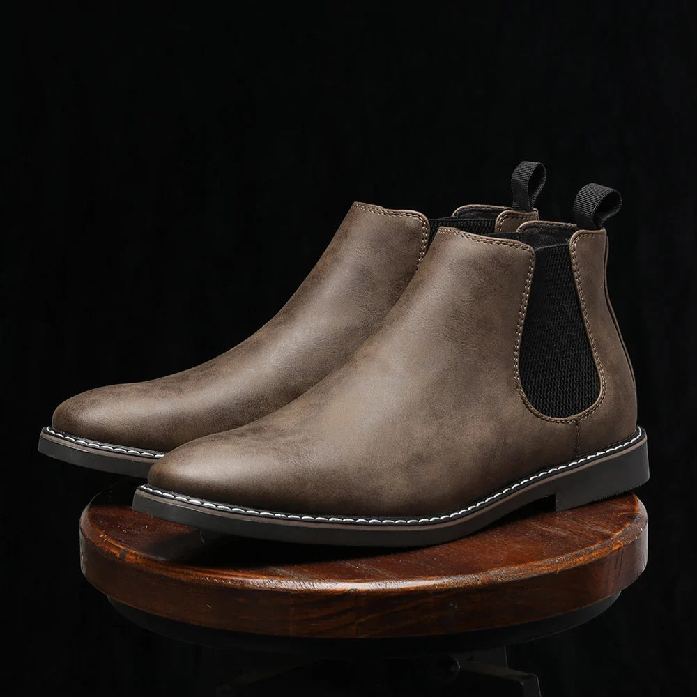 Everett Chelsea Boots