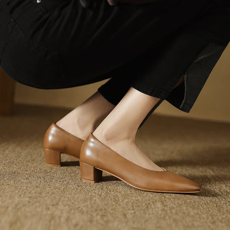 Avina Heels