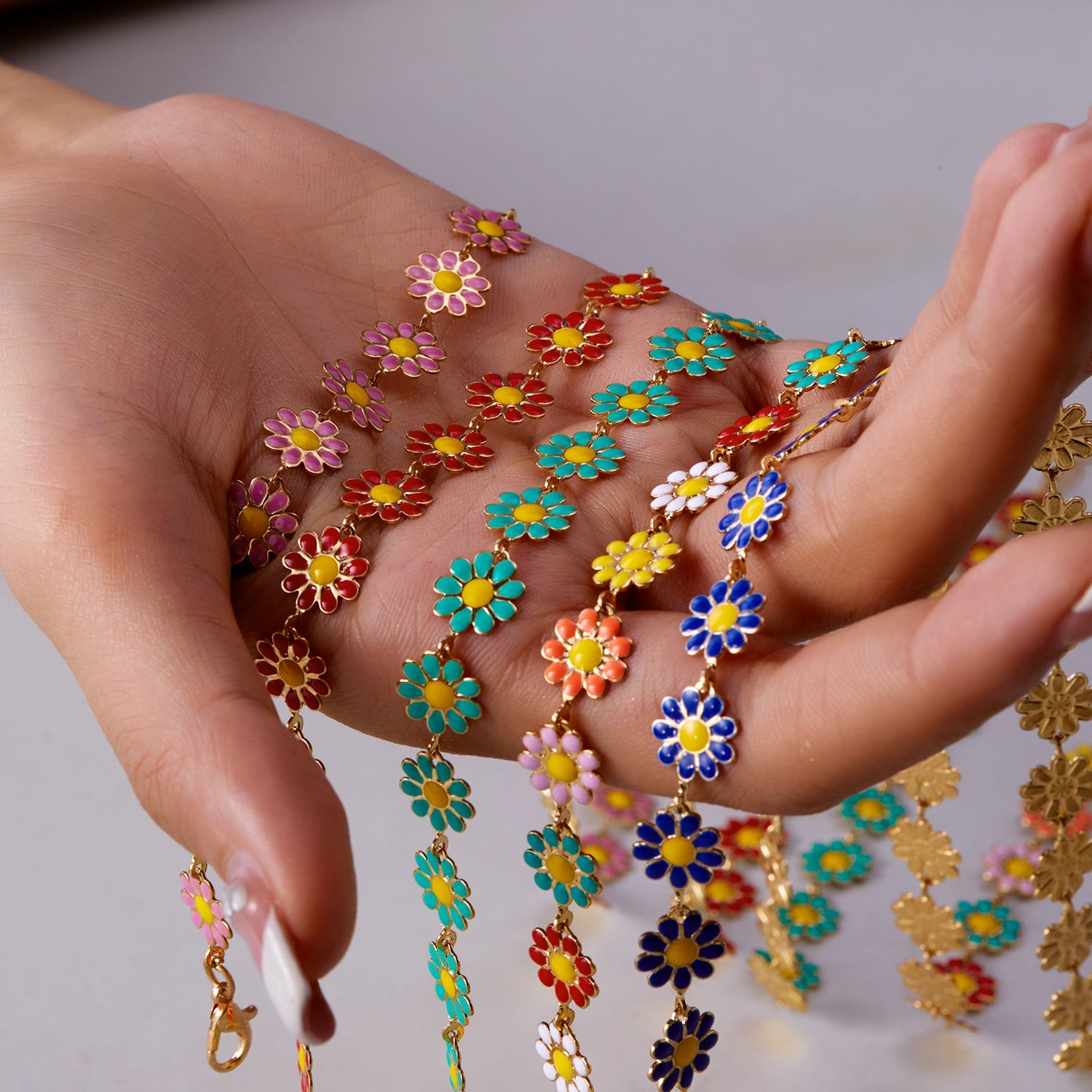 Daisy Charm Choker Necklace