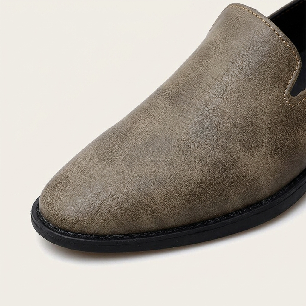 Ostuni Pointed Loafers — Khaki