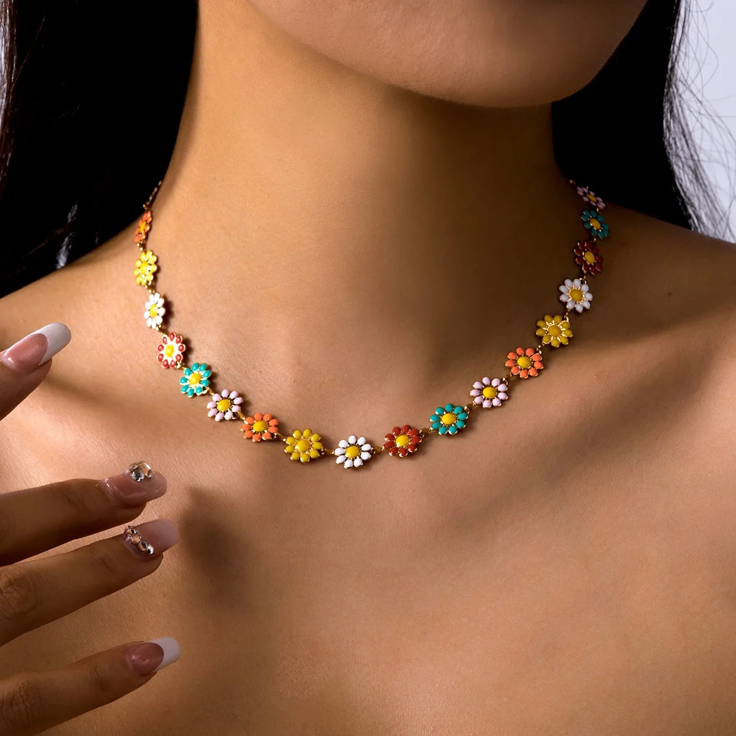 Daisy Charm Choker Necklace