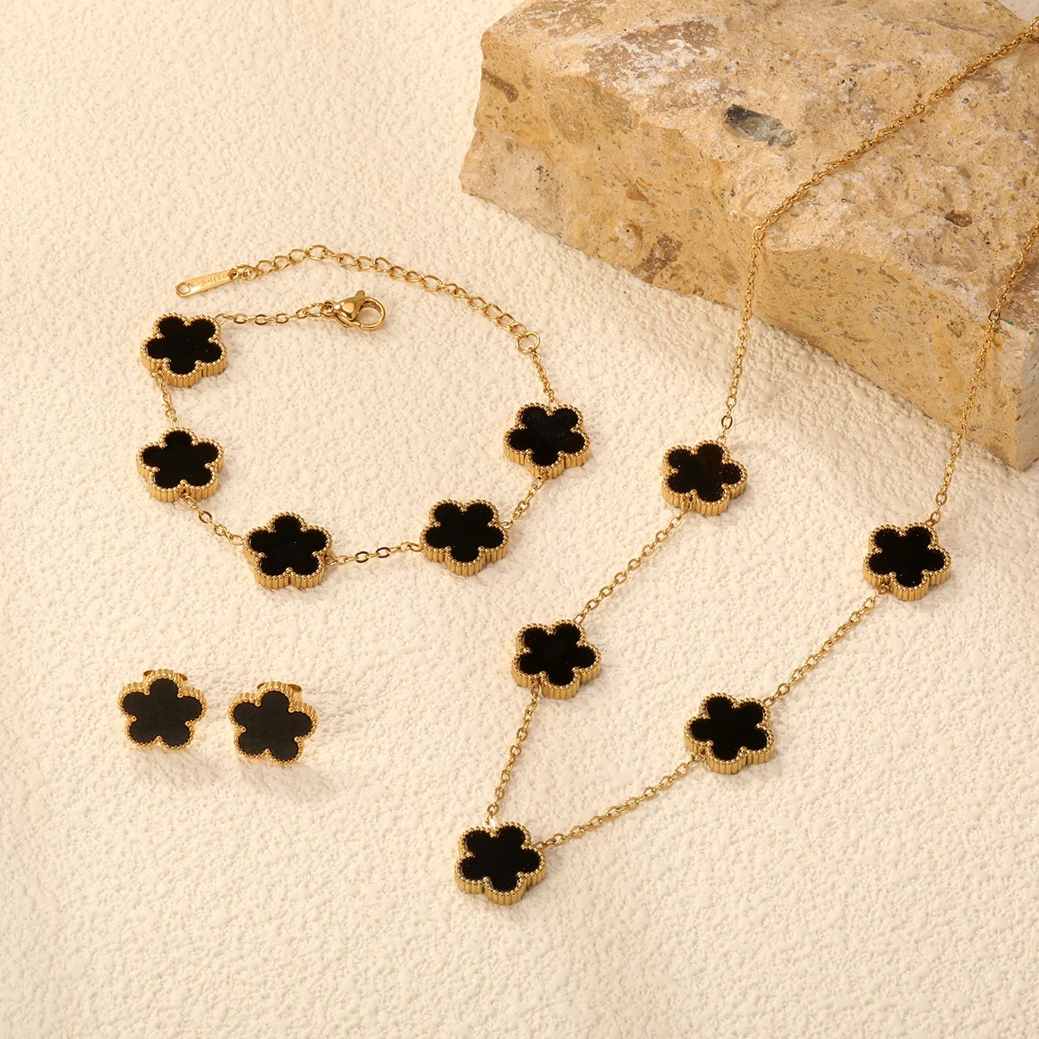 Bloom Pendant Set