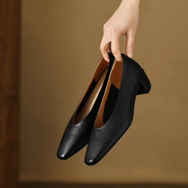 Avina Heels