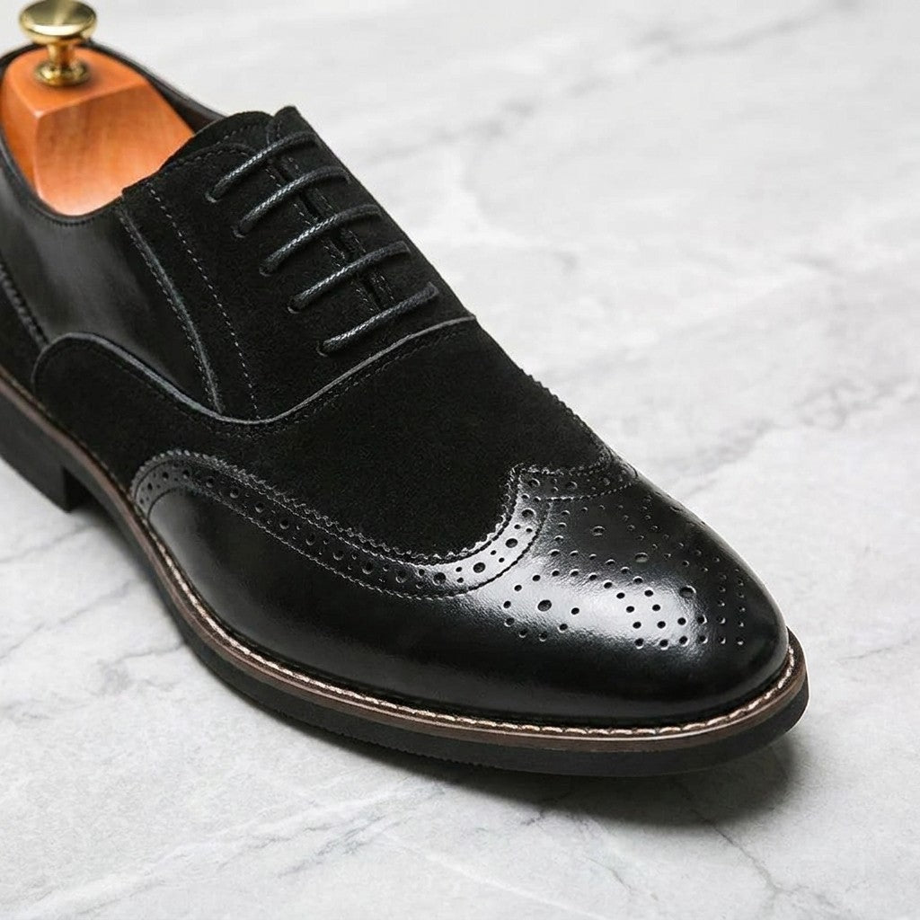 Cuneo Wingtip Oxfords — Black, DETAIL
